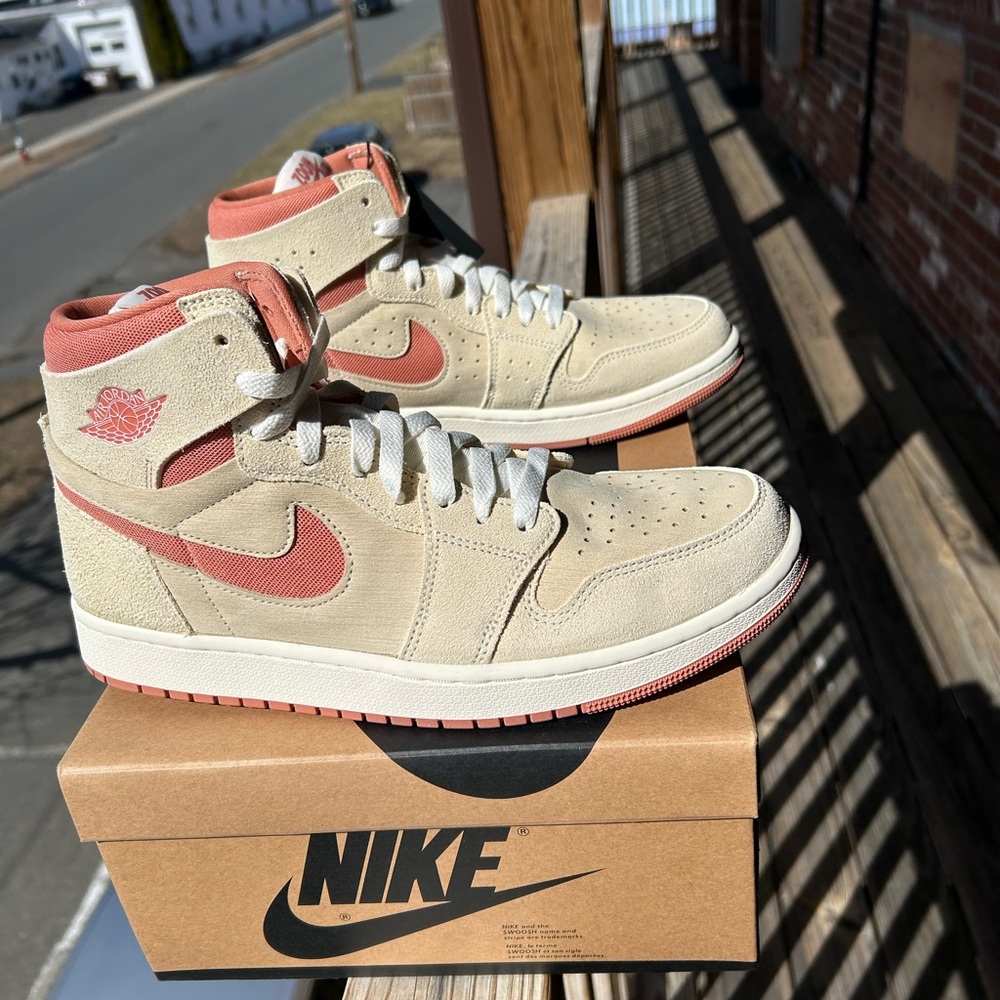Jordan 1 Size 10 brand new dead stock BUY 1 GET 1 HALF% OFF - Picture 5 of 7